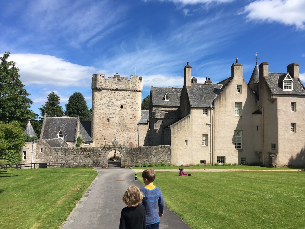 Power dressing, old friends, Drum Castle, and new&nbsp;toilets