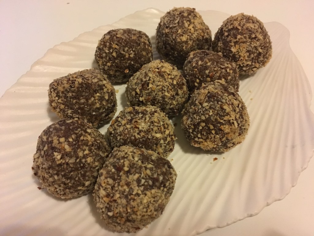 Vegan protein balls