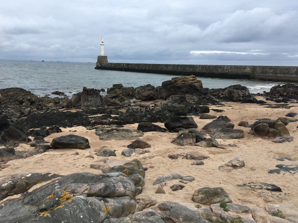 A walk around Aberdeen harbour to Torry battery
