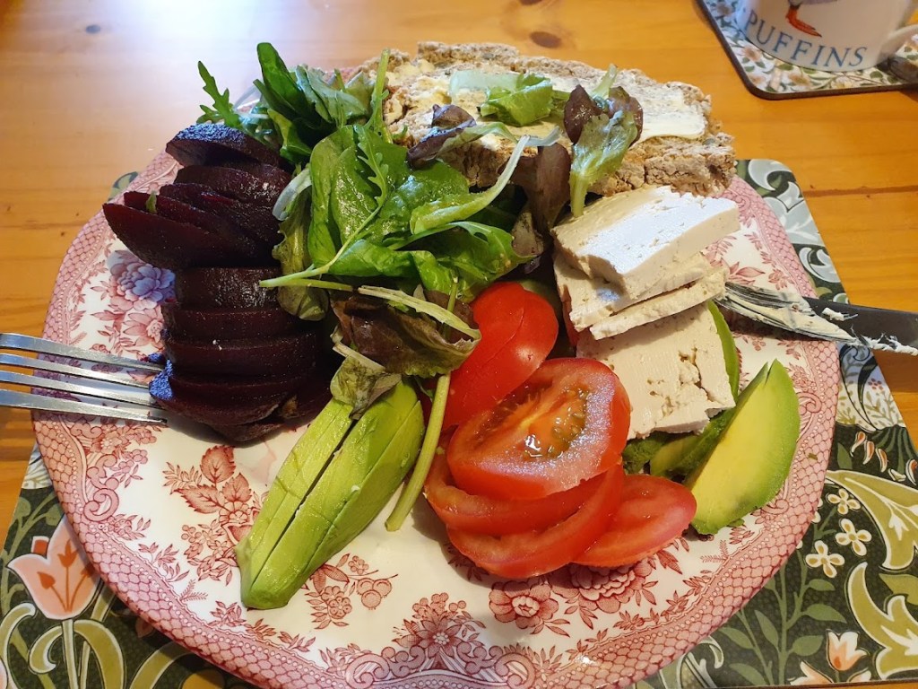 Eat healthily or fit&nbsp;in?