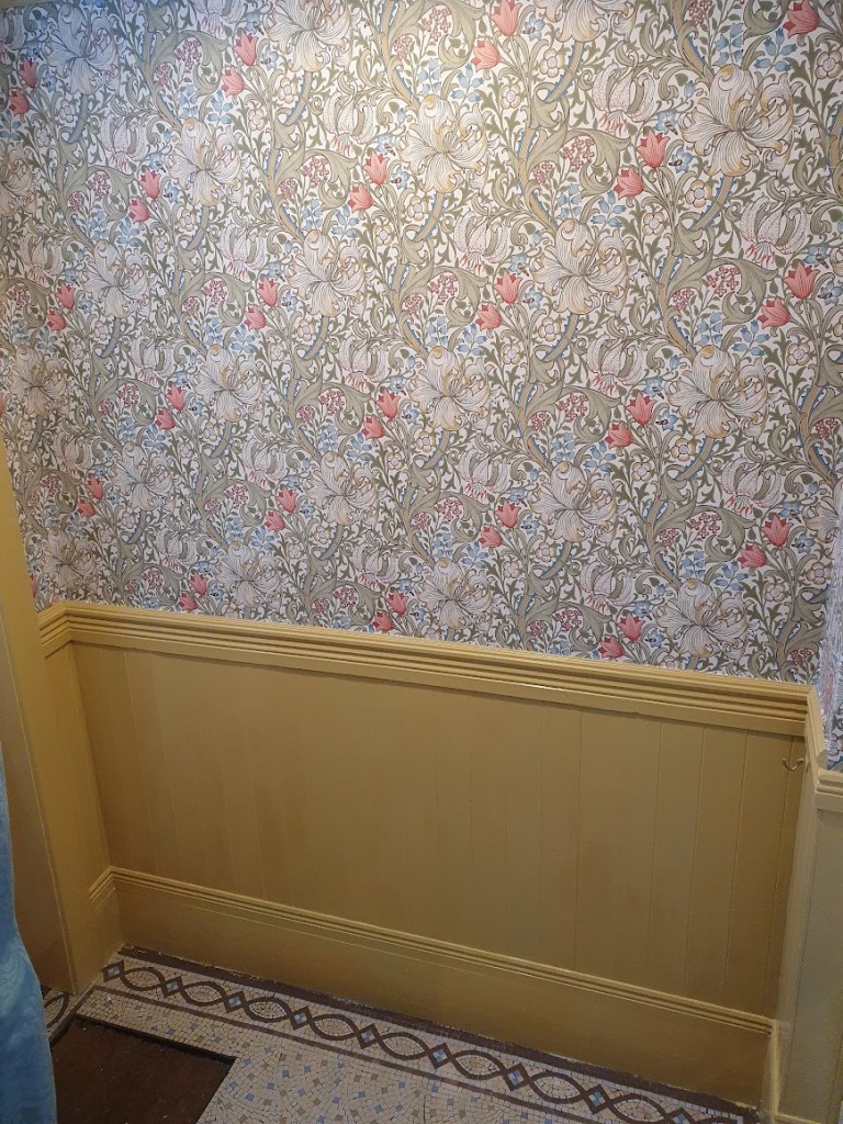 A close-up of the wallpaper