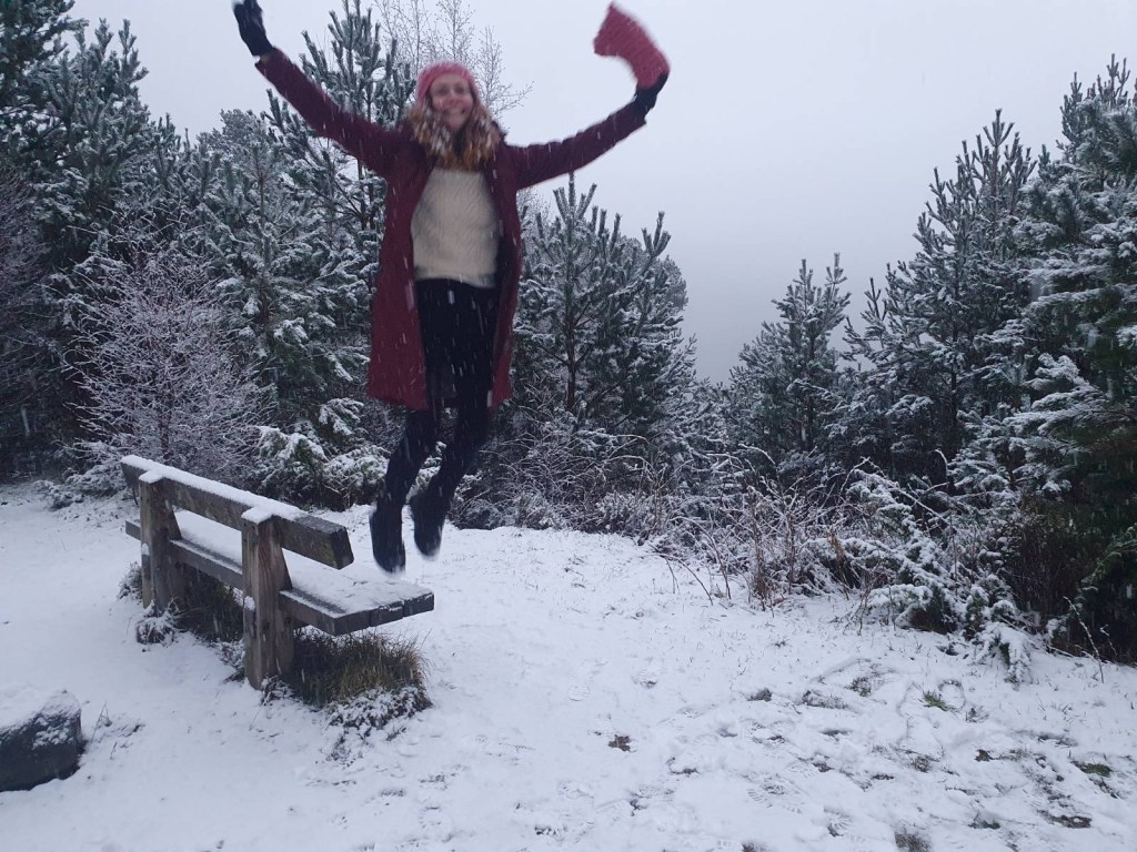 Rachel doing a jumping shot