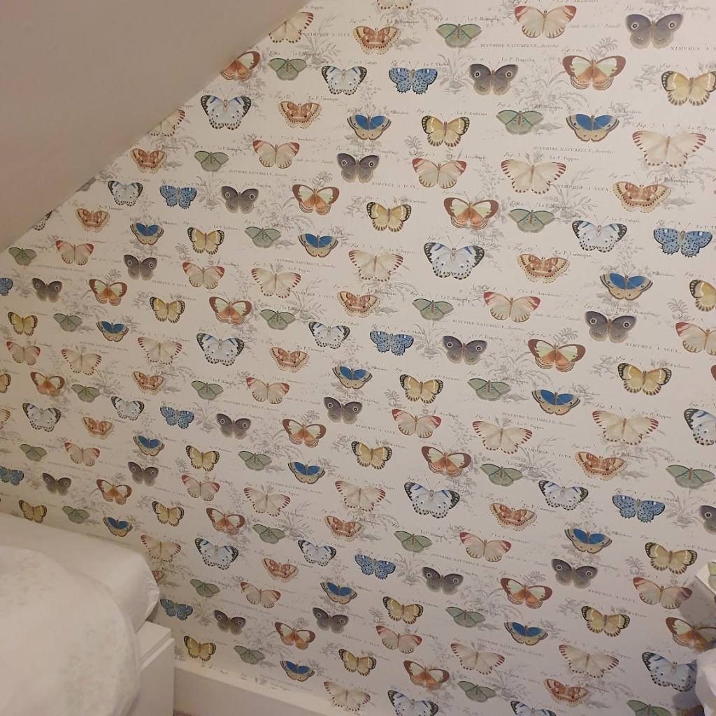 Wallpapering, knitting, birds of prey and&nbsp;plums