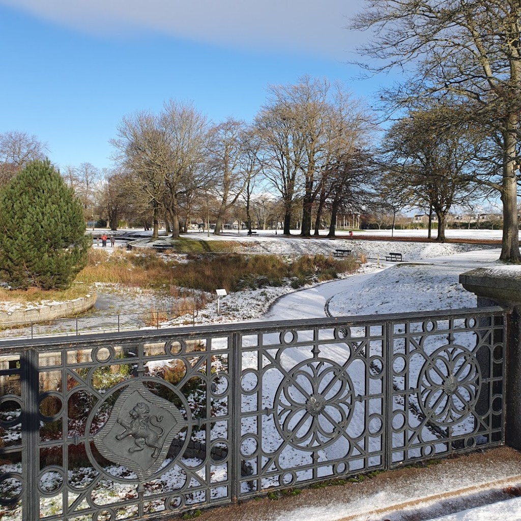Snowy Aberdeen and vintage tweed&nbsp;trousers