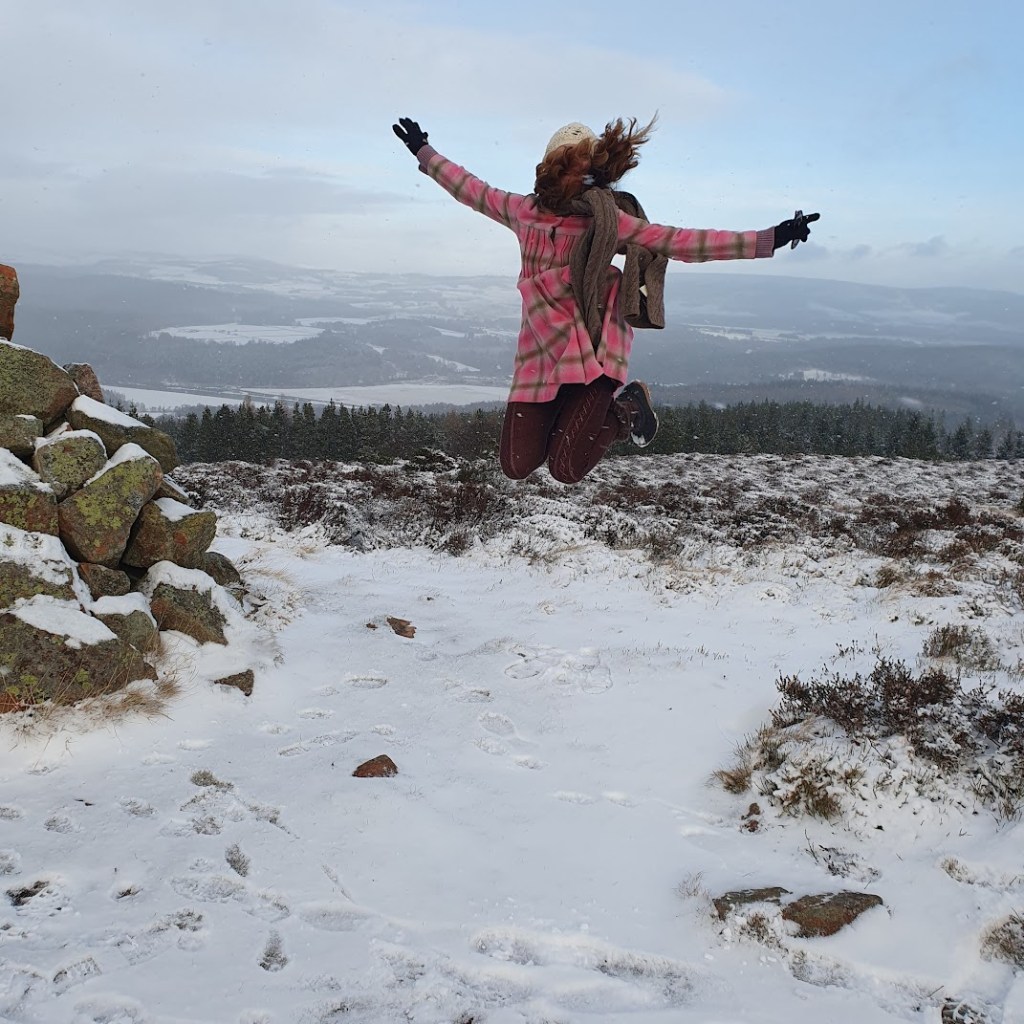 A walk in the snow at Tom’s Cairn