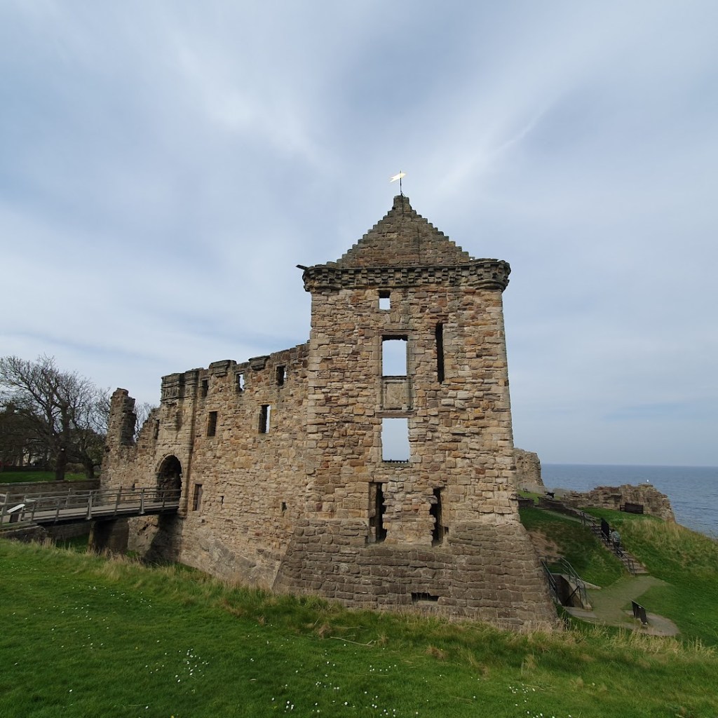 Castle ruin overlooking the sea in St Andrews.