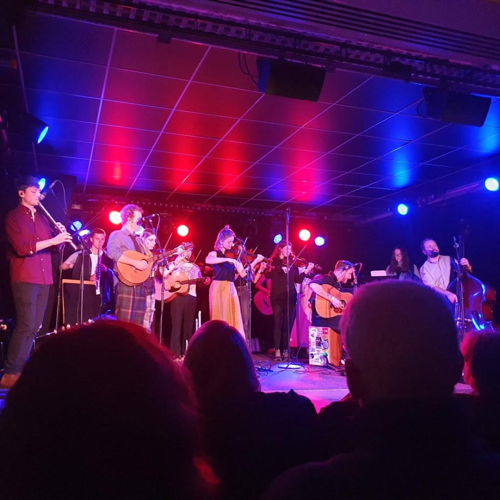 Elizabeth on stage at the Lemon Tree with Breabach and&nbsp;SC&T