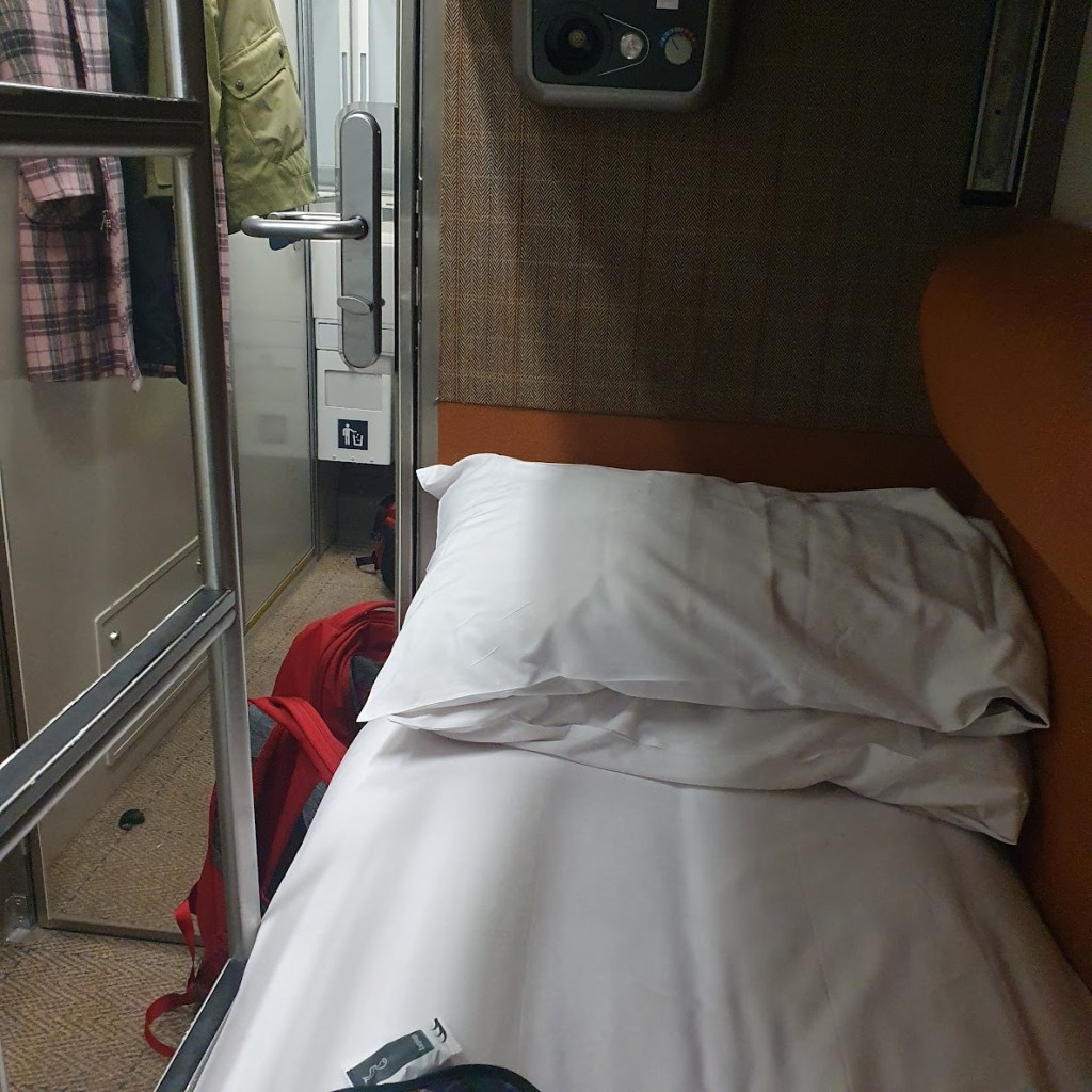 A photo of the lower bunk bed.