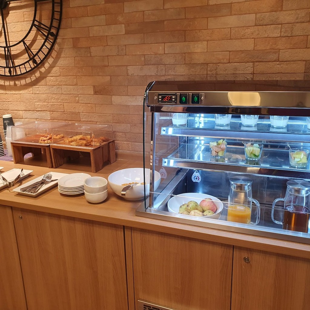 The food area in the club lounge