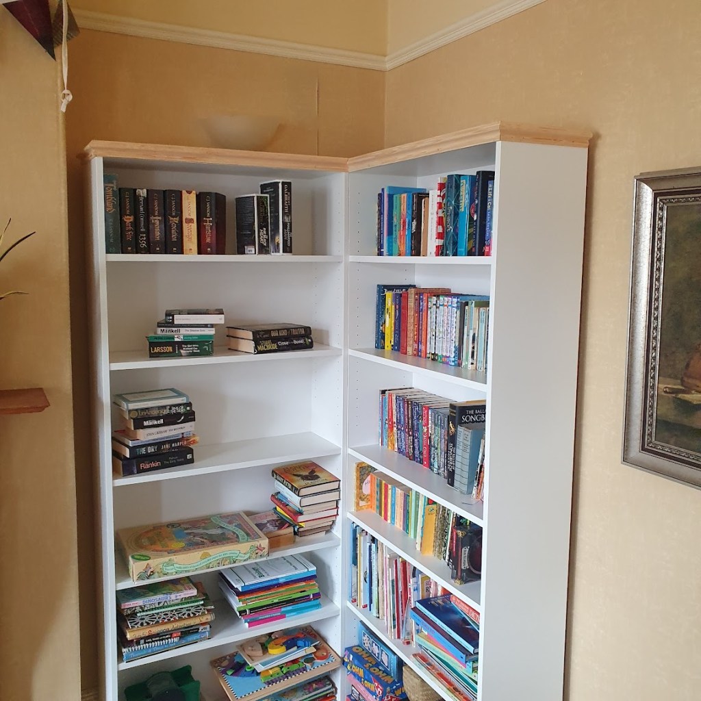 Adding trim to a billy&nbsp;bookcase
