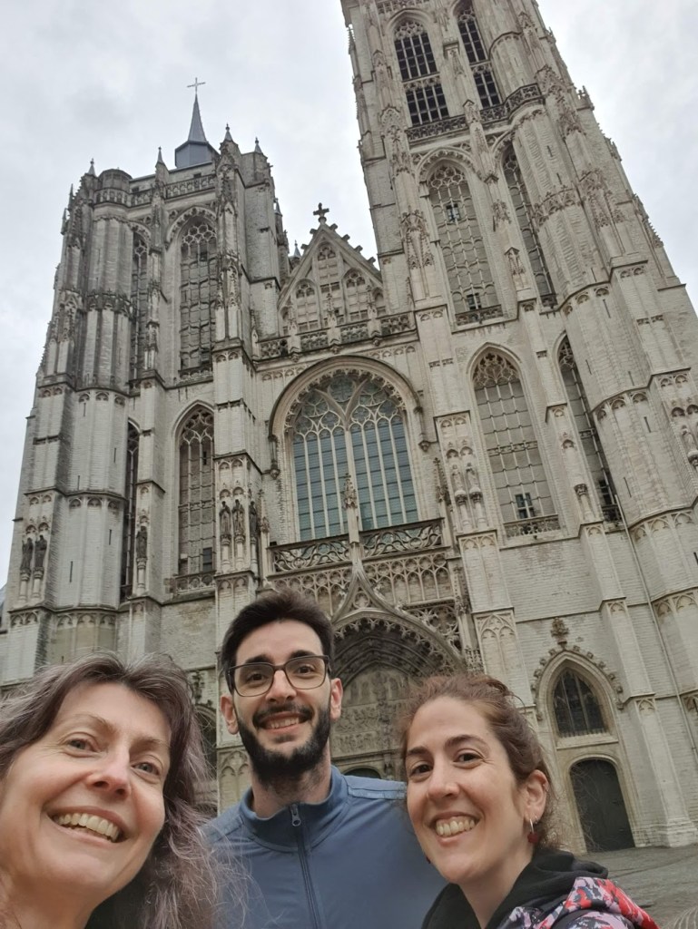 Me, Fede and Belu outside the cathedral