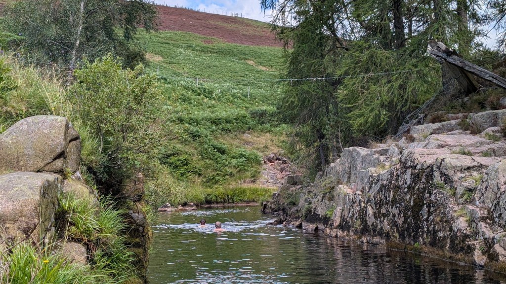 Another shot of Daniel and Ben swimming towards the bend.
