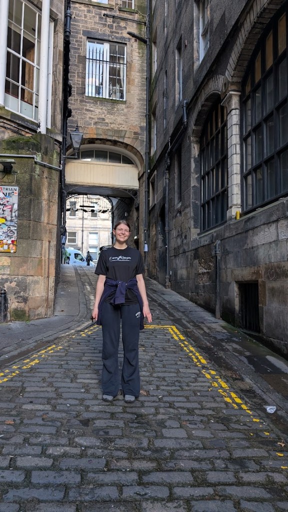 Elizabeth in Old Fishmarket Close